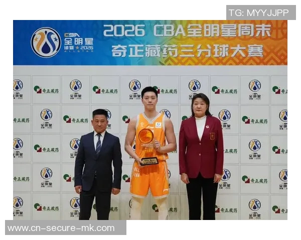 胡明轩:从青涩新星到篮球场上的璀璨巨星之路 胡明轩:从青涩新星到篮球场上的璀璨巨星之路